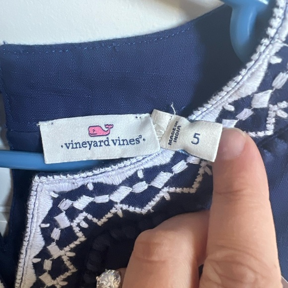 Vineyard Vines Embroidered Shift Dress Navy with White Detailing Deep Bay NWT - Picture 4 of 7
